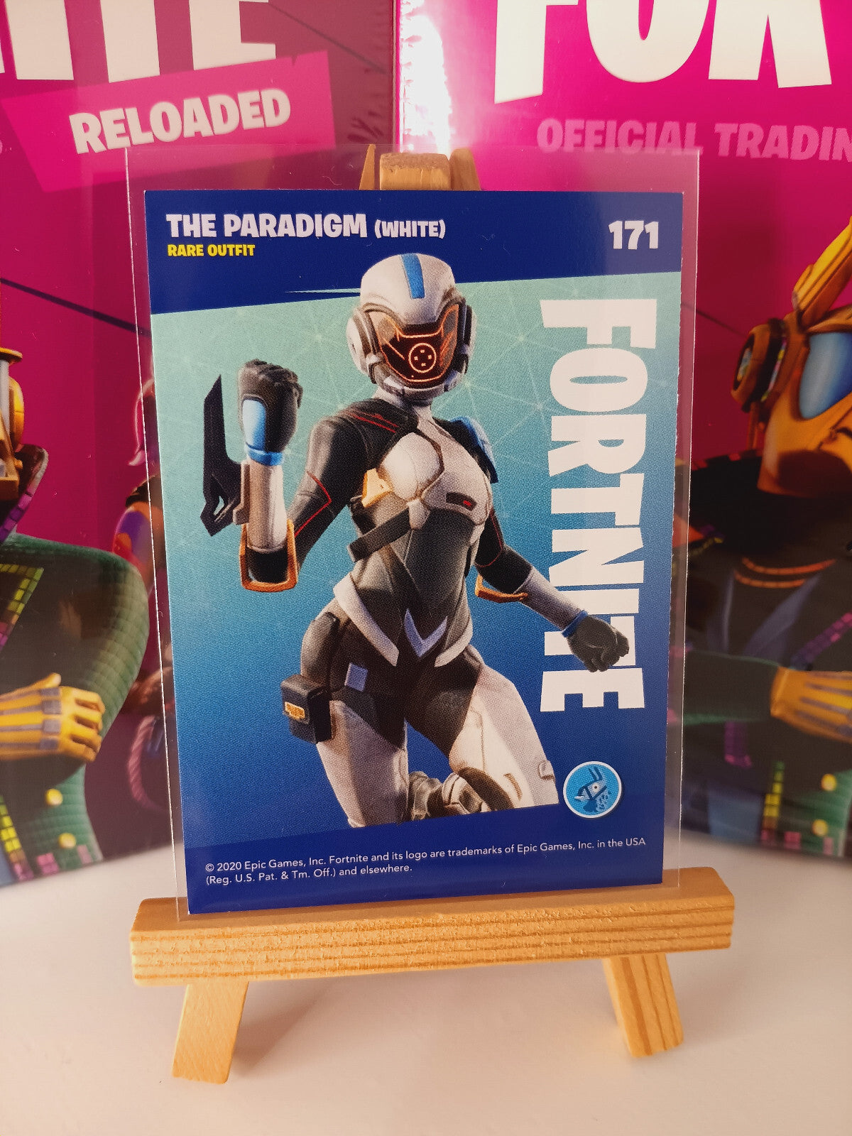 Fortnite Series 2 Reloaded Nummer 171 The Paradigm (White) Sammelkarte