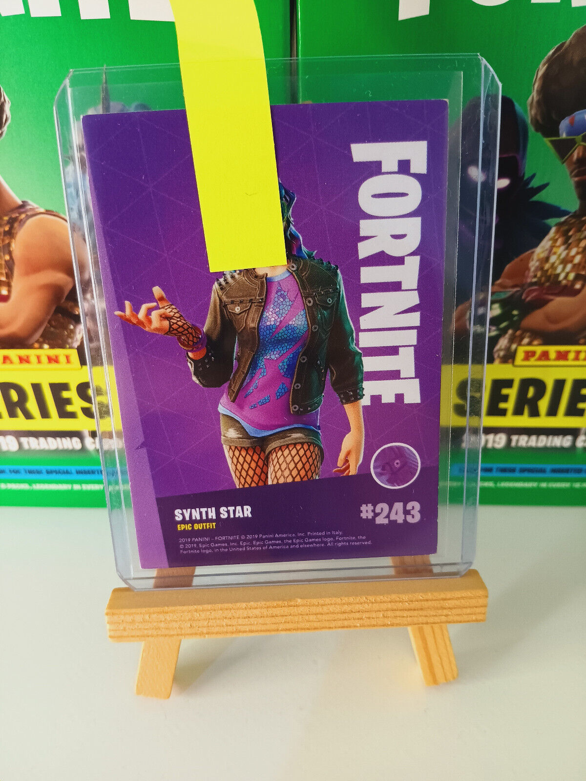 Fortnite Series 1 Nummer 243 Synth Star (Holo) Sammelkarte