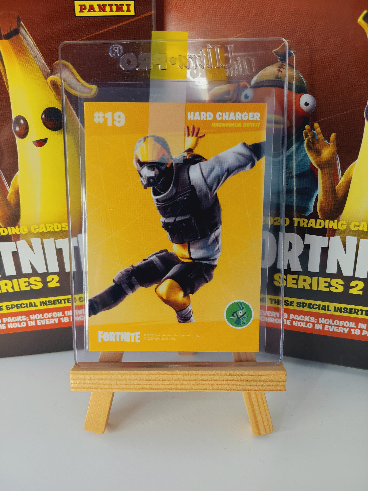 Fortnite Series 2 Nummer #19 Hard Charger (Crystal Shard) Sammelkarte