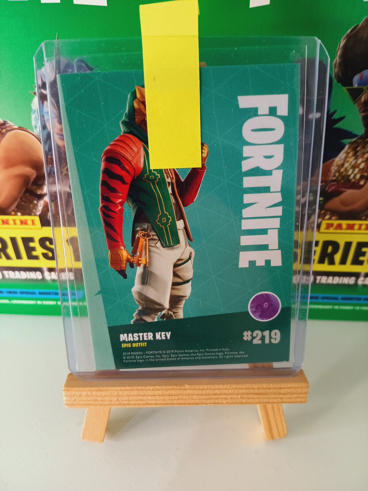 Fortnite Series 1 Nummer 219 Master Key (Holo) Sammelkarte