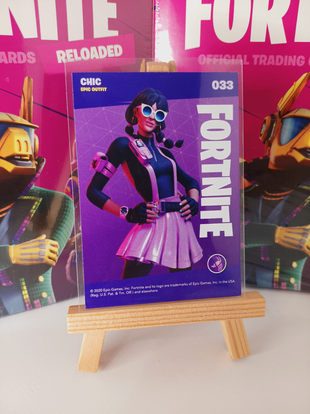 Fortnite Series 2 Reloaded Nummer #033 Chic Sammelkarte