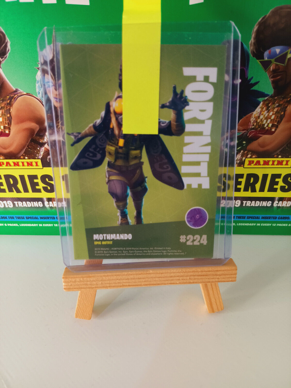 Fortnite Series 1 Nummer 224 Mothmando (Holo) Sammelkarte