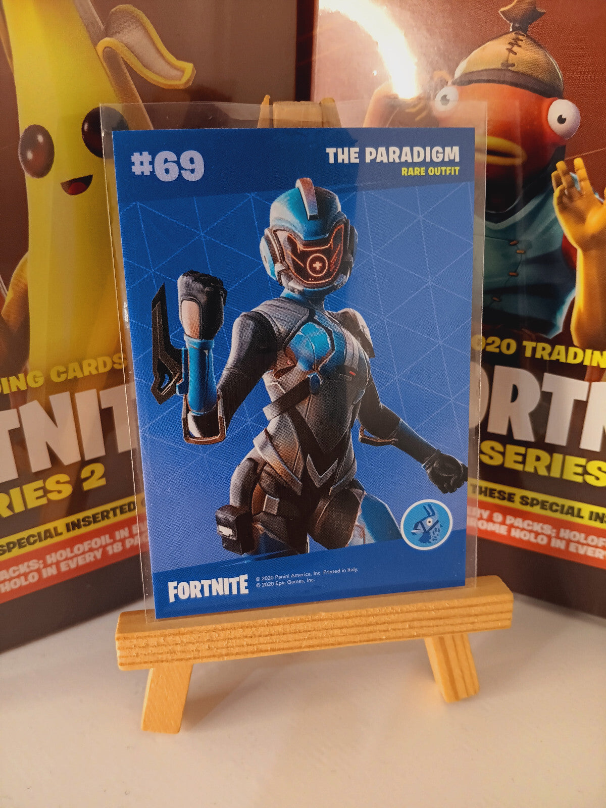 Fortnite Series 2 Nummer #69 The Paradigm Sammelkarte