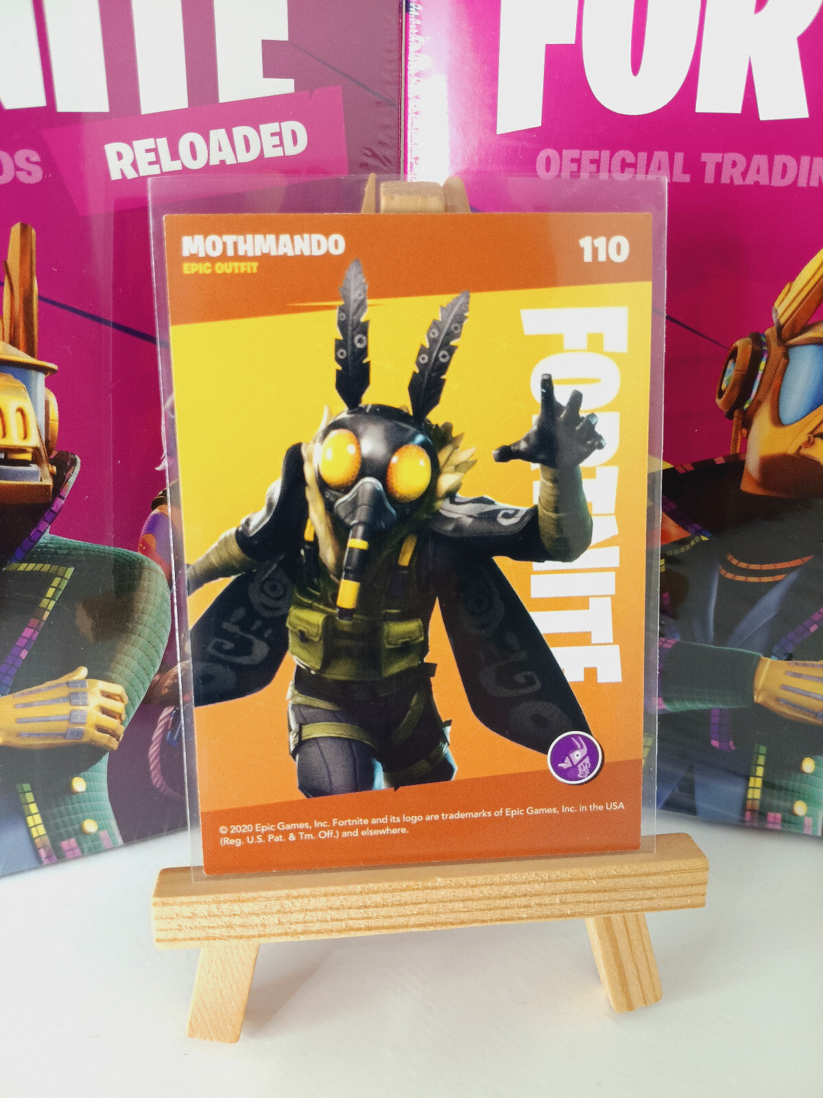 Fortnite Series 2 Reloaded Nummer 110 Mothmando Sammelkarte