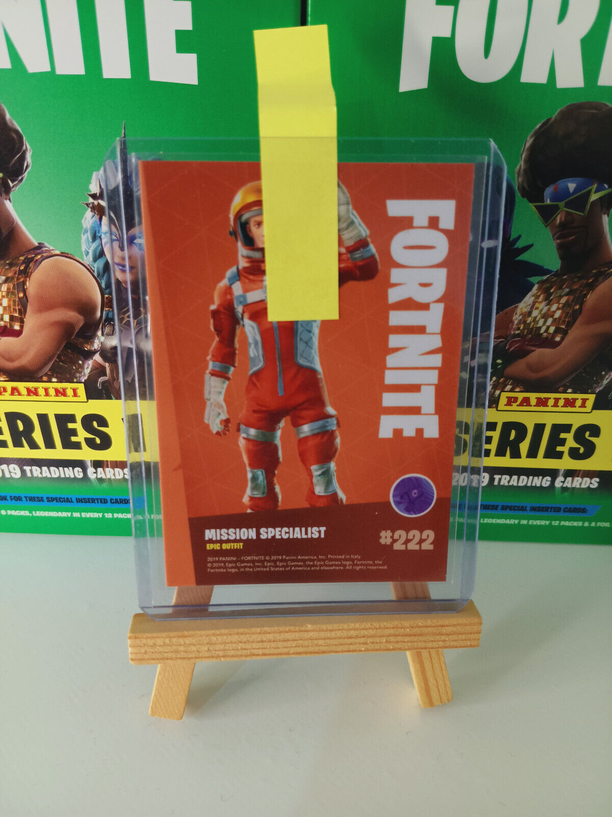 Fortnite Series 1 Nummer 222 Mission Specialist (Holo) Sammelkarte