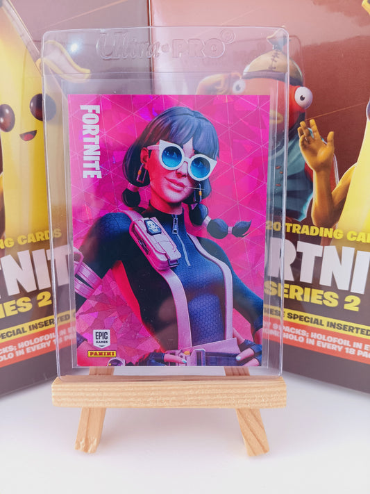 Fortnite Series 2 Nummer 155 Chic (Crystal Shard) Sammelkarte