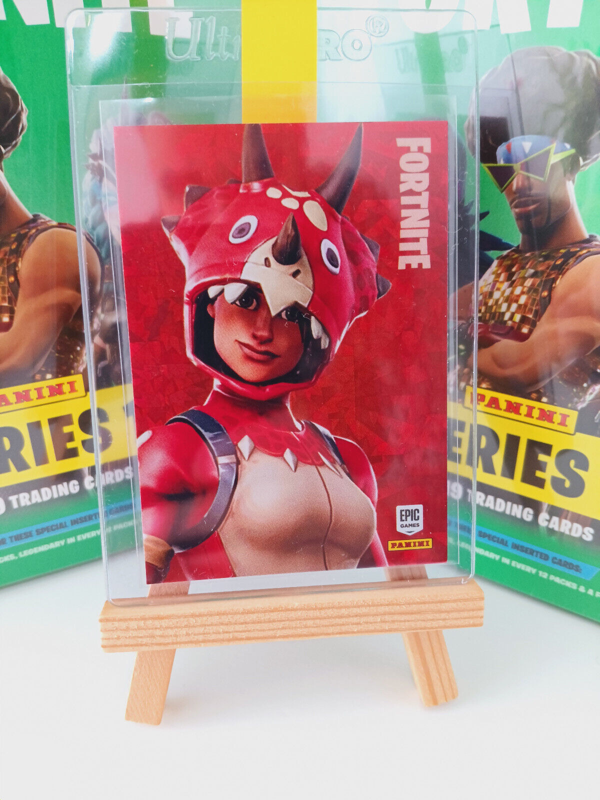 Fortnite Series 1 Nummer 293 Tricera Ops (Crystal Shard) Sammelkarte