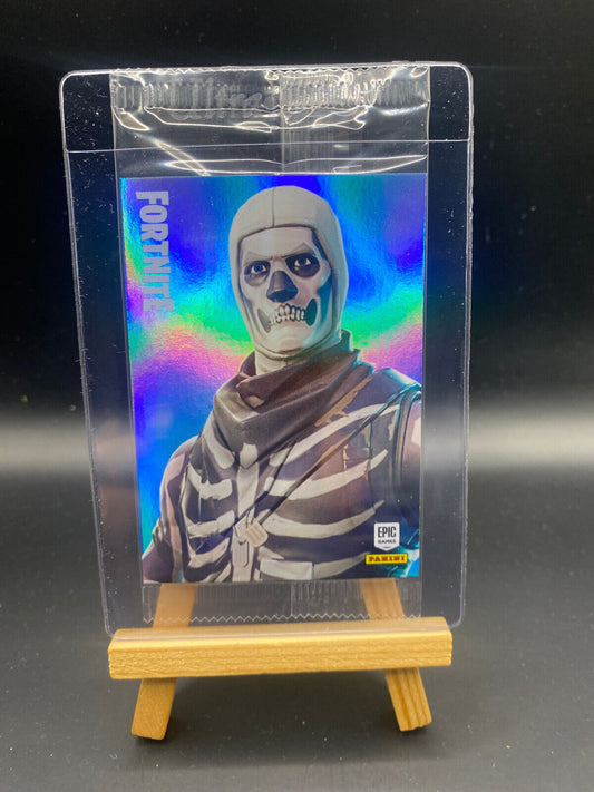 Fortnite Series 1 Nummer 235 Skull Trooper im Flowpack (Holo) Sammelkarte