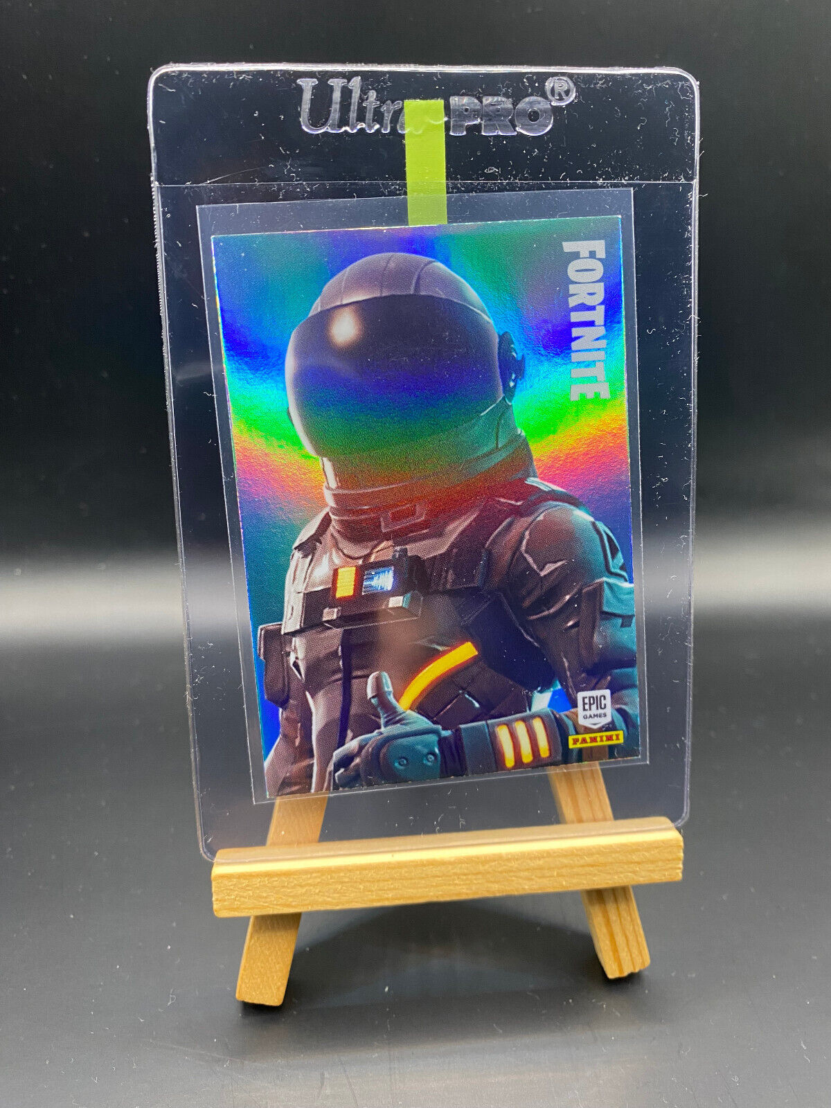 Fortnite Series 1 Nummer 260 Dark Voyager (Holo) Sammelkarte