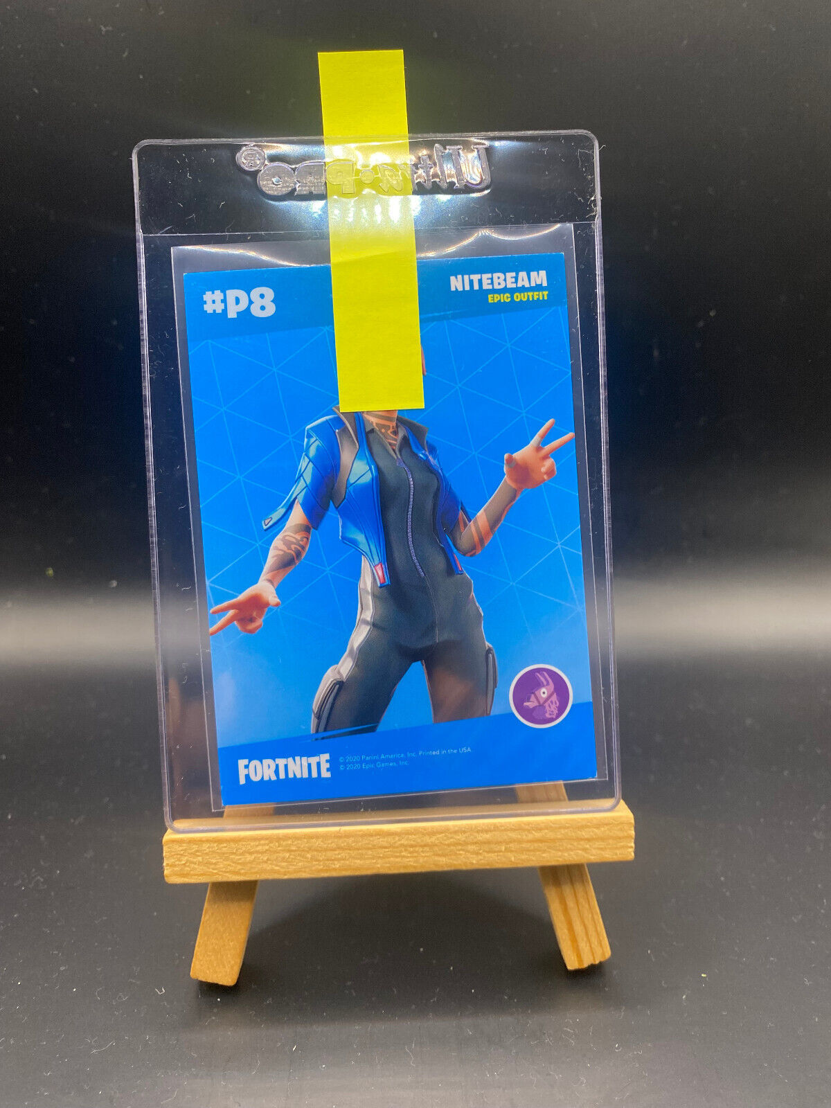 Fortnite Series 2 Nummer P08 Nitebeam Promo Karte (Crystal) Sammelkarte