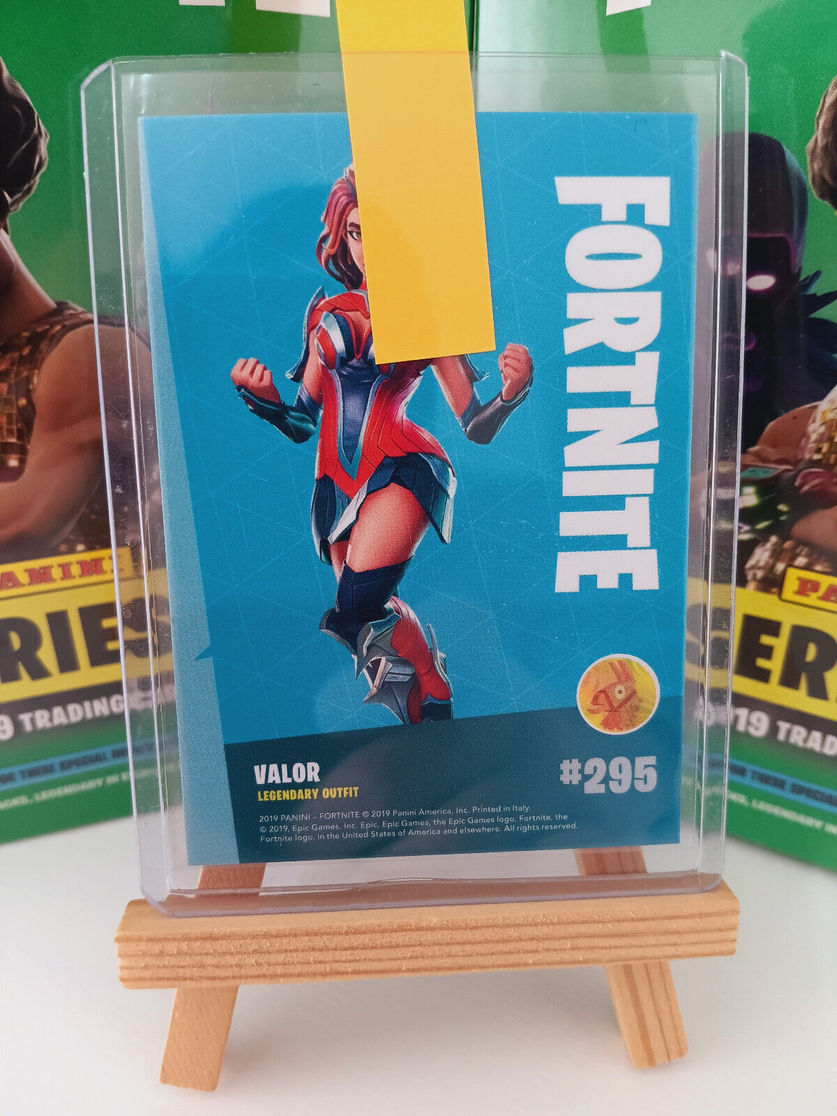 Fortnite Series 1 Nummer 295 Valor (Holo) Sammelkarte
