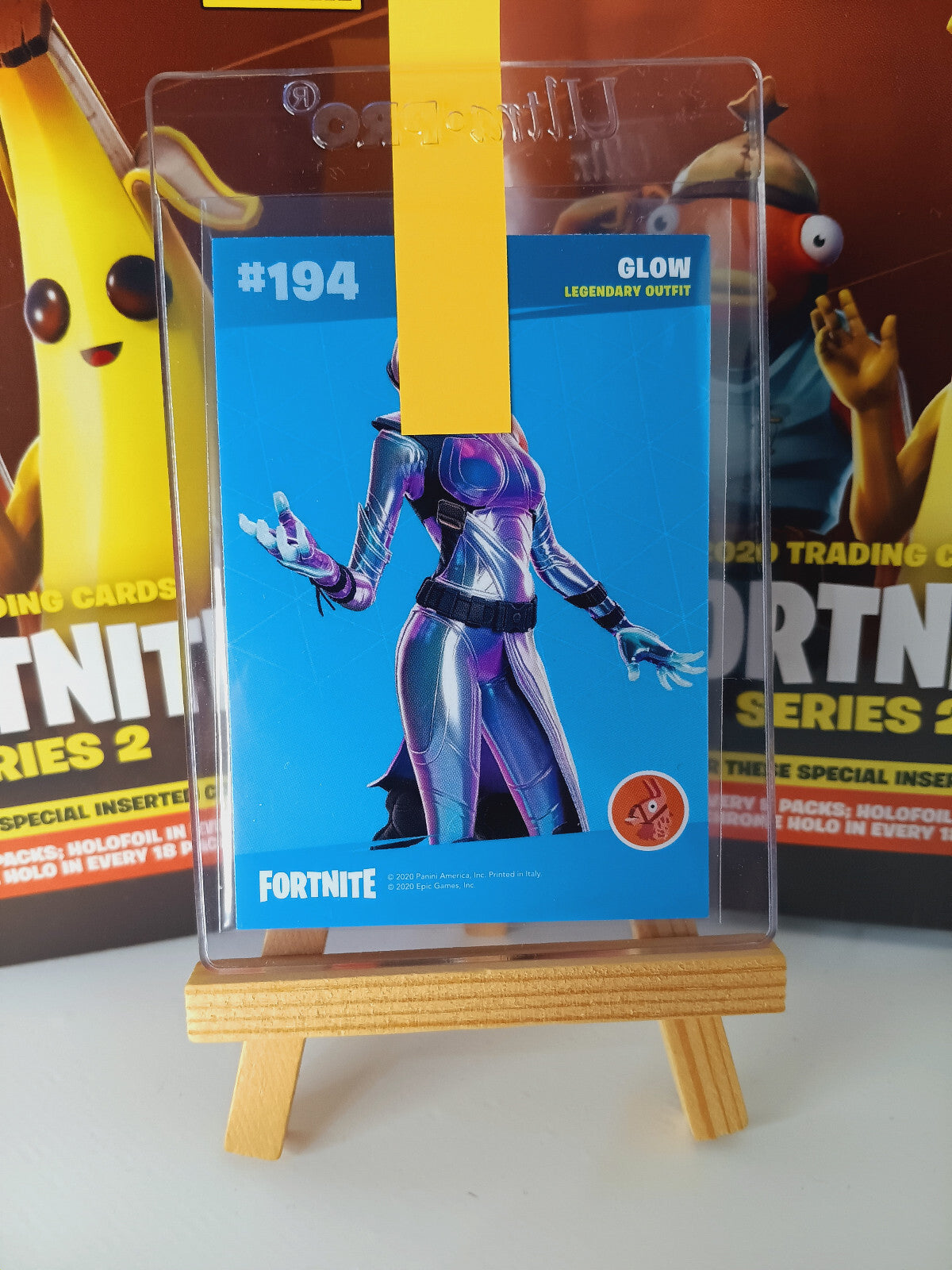 Fortnite Series 2 Nummer 194 Glow (Crystal Shard) Sammelkarte