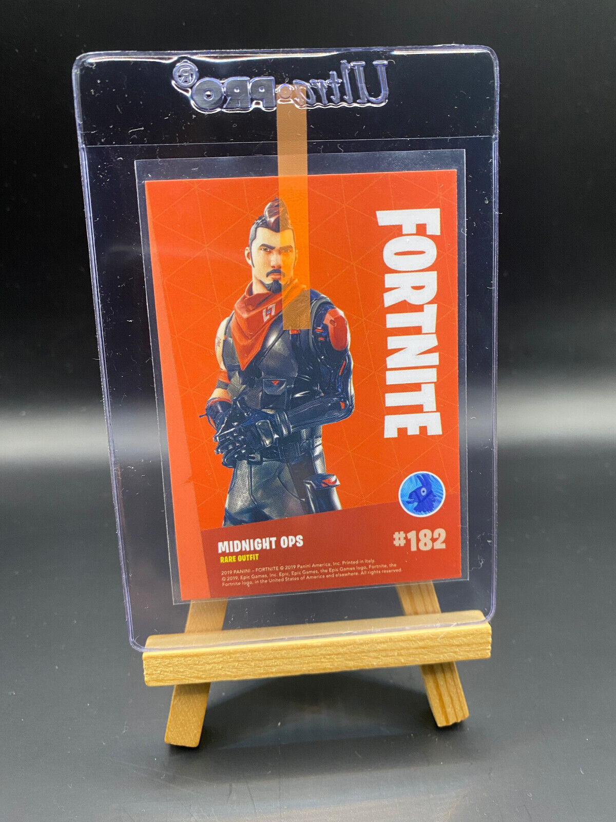Fortnite Series 1 Nummer 182 Midnight Ops (Holo) Sammelkarte