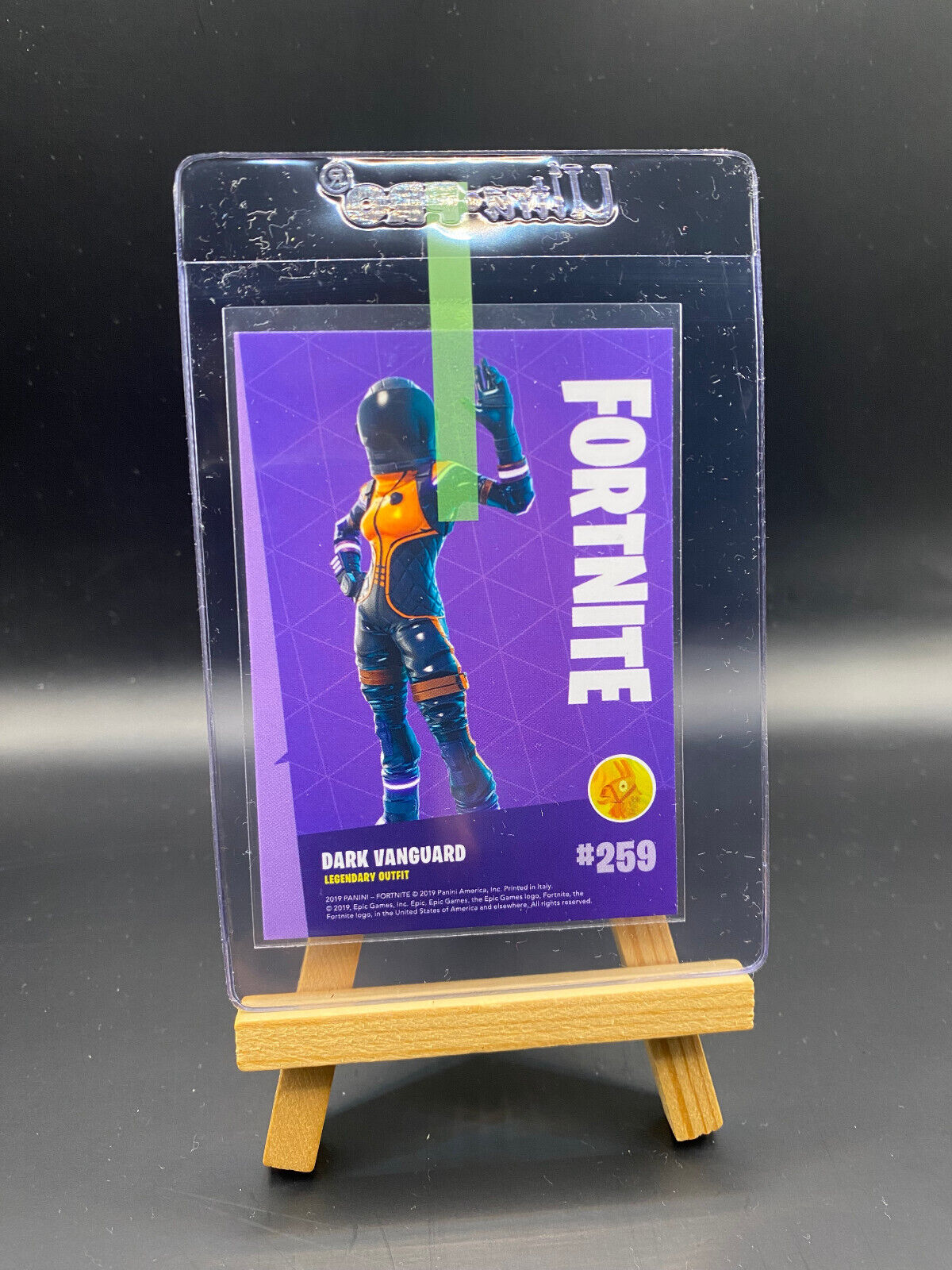 Fortnite Series 1 Nummer 259 Dark Vanguard (Holo) Sammelkarte