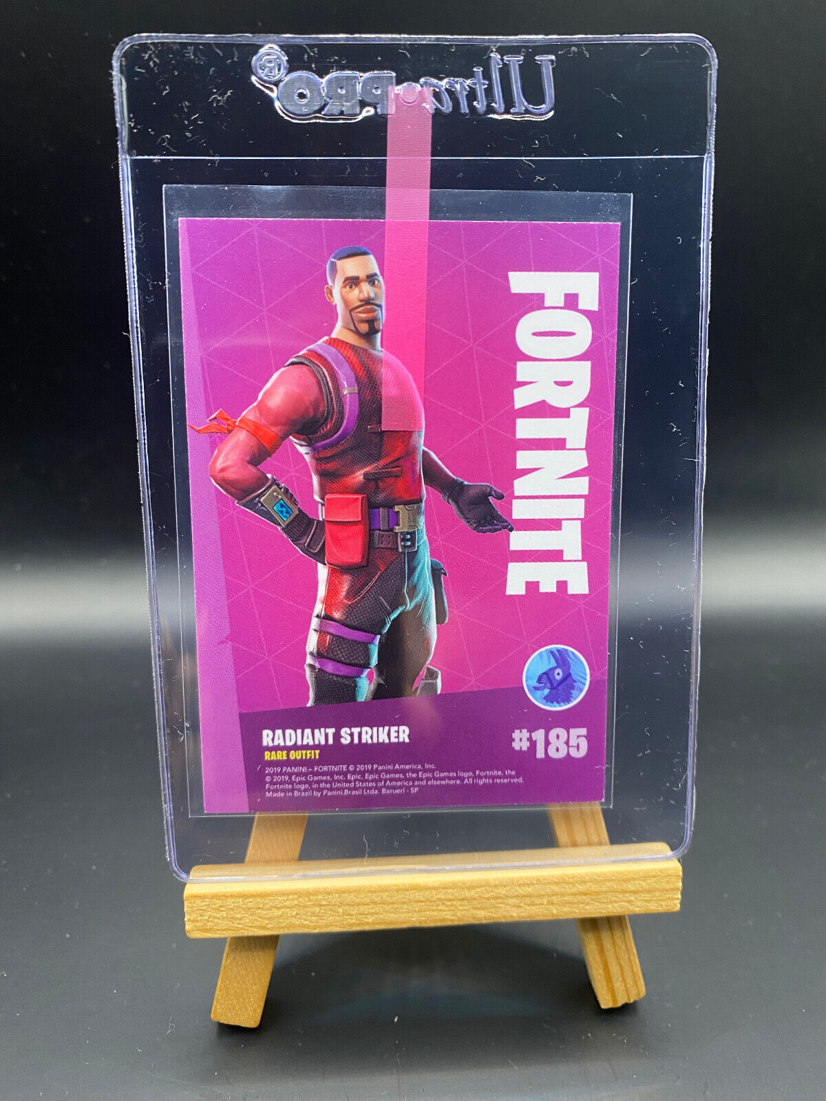 Fortnite Series 1 Nummer 185 Radiant Striker (Holo) Sammelkarte