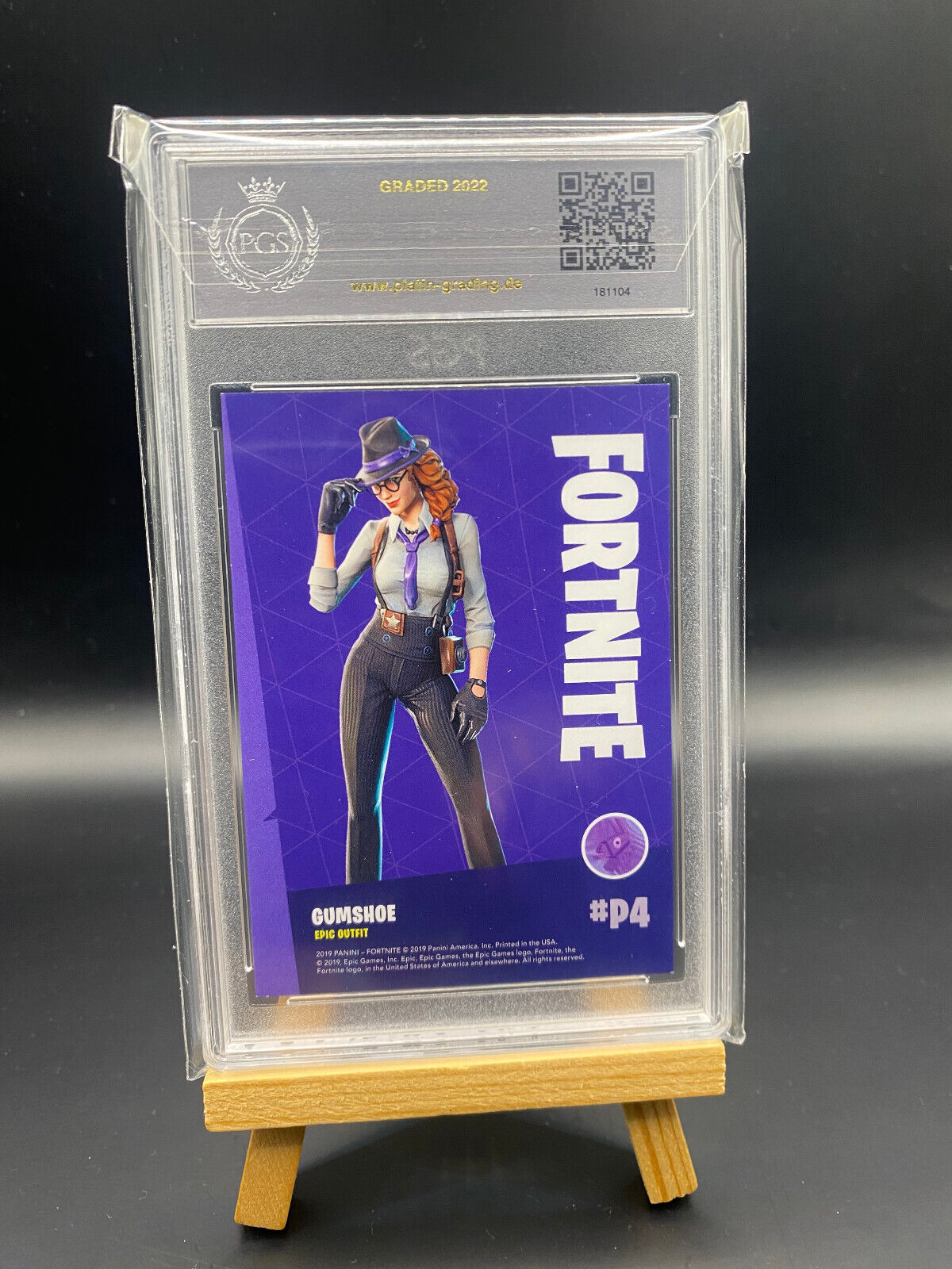 Fortnite Series 1 Nummer P4 Gumshoe PGS 8,5 Promo Karte (Crystal Shard) Sammelkarte