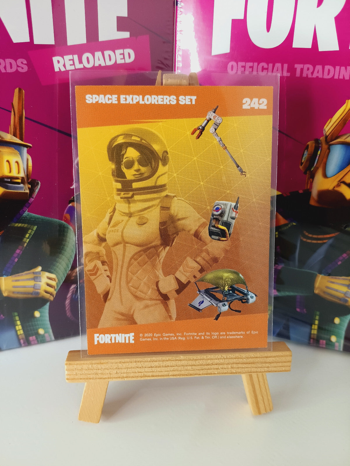 Fortnite Series 2 Reloaded Nummer 242 Space Explorers Set Sammelkarte