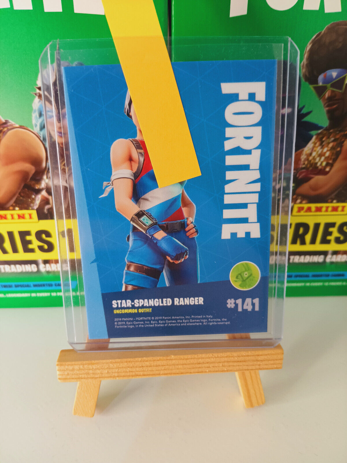 Fortnite Series 1 Nummer 141 Star - Spangled Ranger (Crystal Shard) Sammelkarte