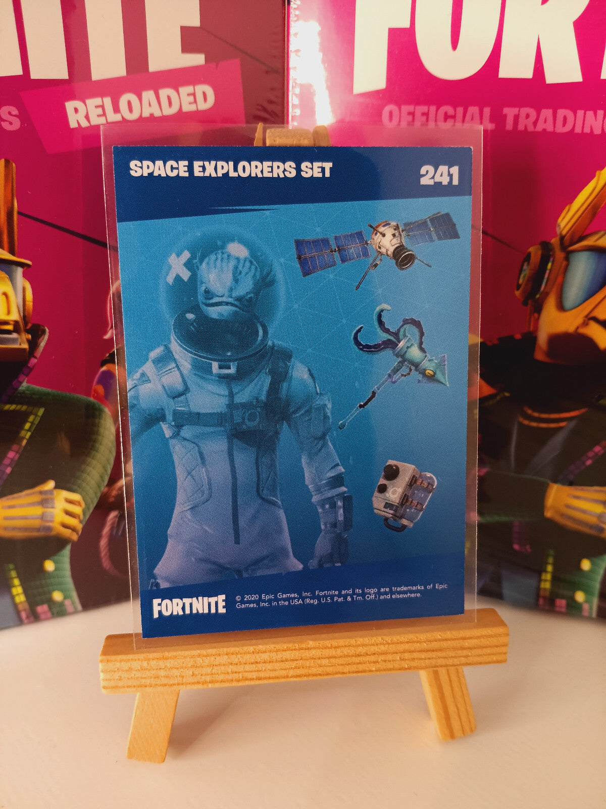 Fortnite Series 2 Reloaded Nummer 241 Space Explorers Set Sammelkarte